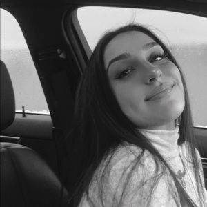 Meet your Posher, Parmis